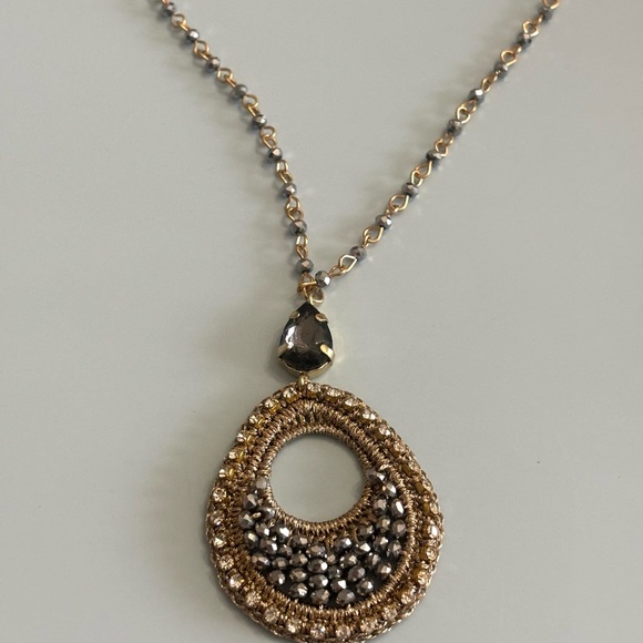 Vivian Teardrop Necklace - Picture 5 of 5